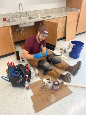 drain cleaning services, kitchen sink clogged